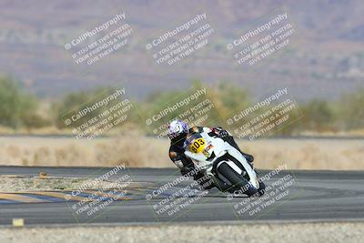 media/Dec-08-2024-CVMA (Sun) [[267e5a7075]]/Race 4-Amateur Supersport Middleweight/